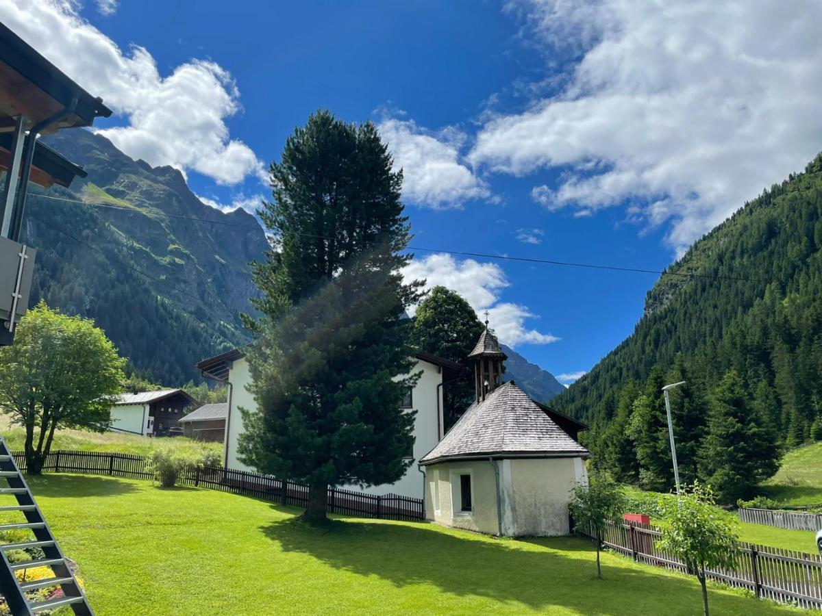 Apart Luibisblick Sankt Leonhard im Pitztal Buitenkant foto