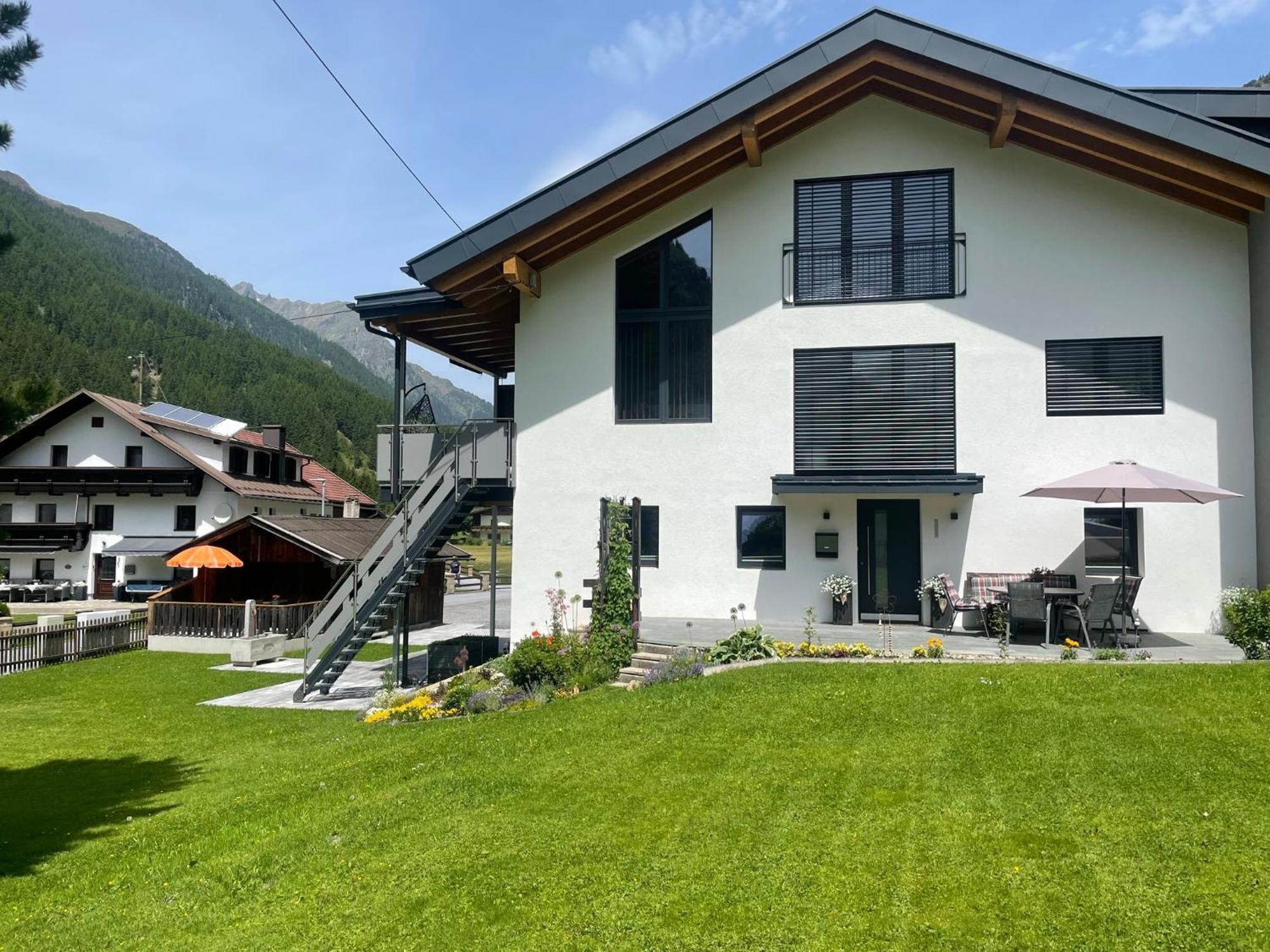 Apart Luibisblick Sankt Leonhard im Pitztal Buitenkant foto