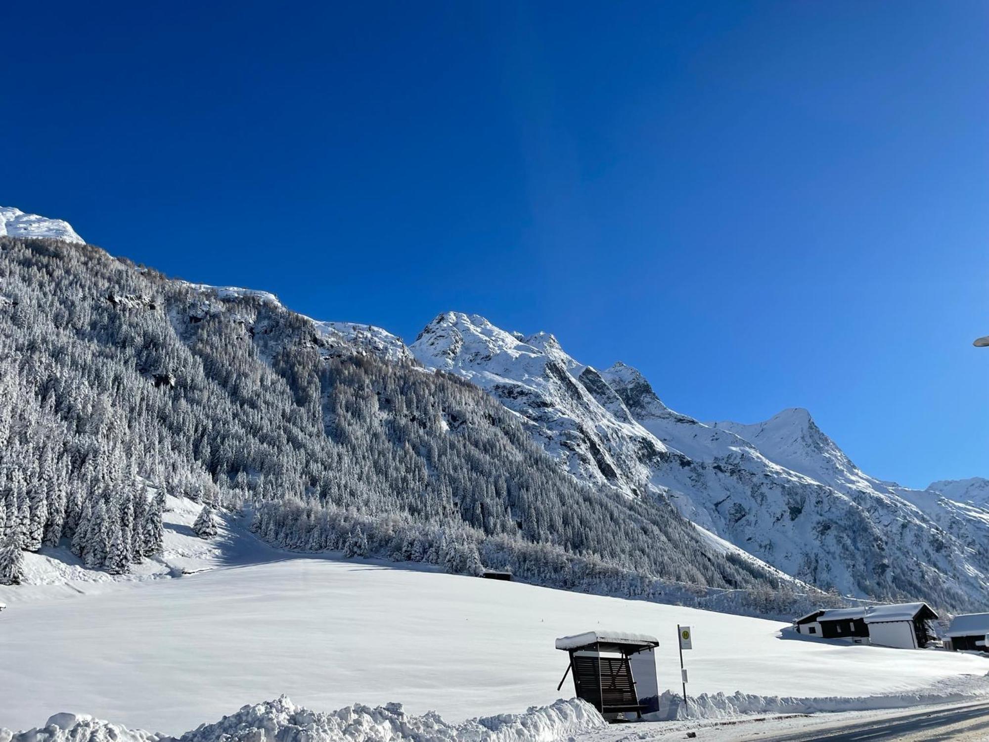 Apart Luibisblick Sankt Leonhard im Pitztal Buitenkant foto